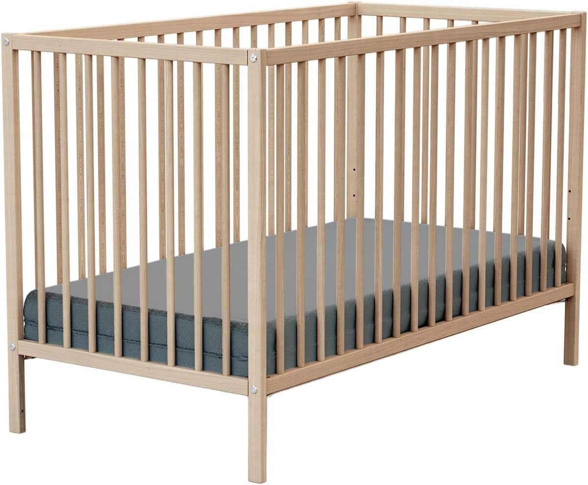 Avis sur le lit bébé WEBABY 60x120 cm : confort et sécurité en bois massif