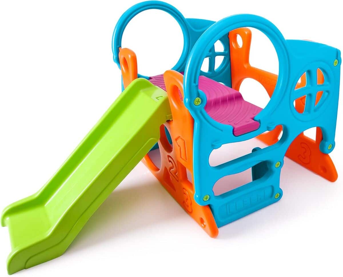 Test : centre d'activités Feber avec toboggan solid