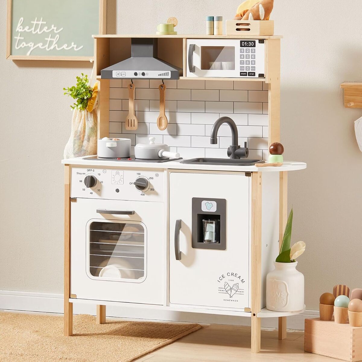 Test : cuisine enfant avec 18 accessoires en bois