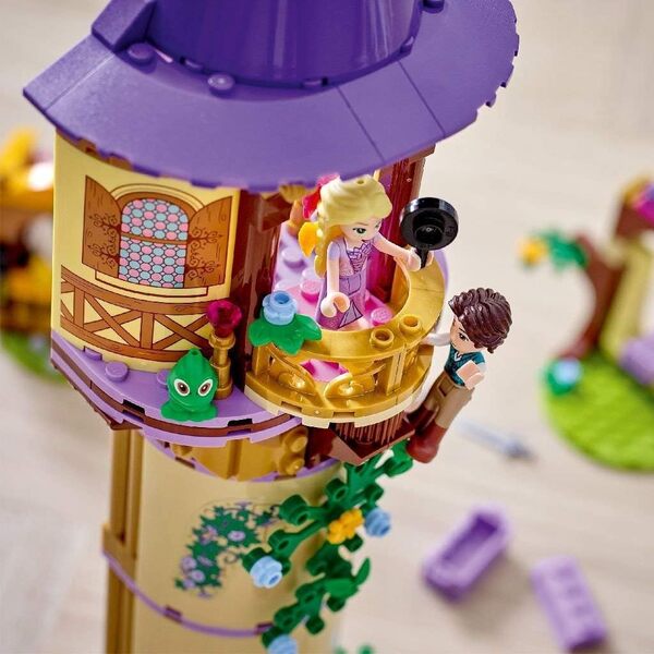LEGO 43187 Disney Princess La Tour de Raiponce: Château de Princesse à Construire, avec Mini-Poupées Flynn & Raiponce, Jouet de Conte de Fées, Idée Cadeau pour Les Petites Princesses