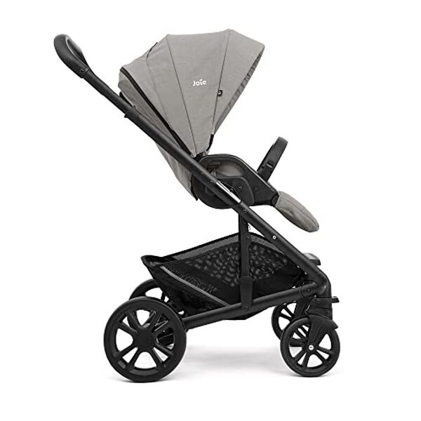 Découvrez la poussette multimodale 4-en-1 Chrome™ de Joie, conçue pour s'adapter à toutes les situations. Parfaite pour les parents actifs dès la naissance de leur enfant jusqu'à l'âge de la poussette canne. Commandez la vôtre dès aujourd'hui pour une escapade en toute liberté.