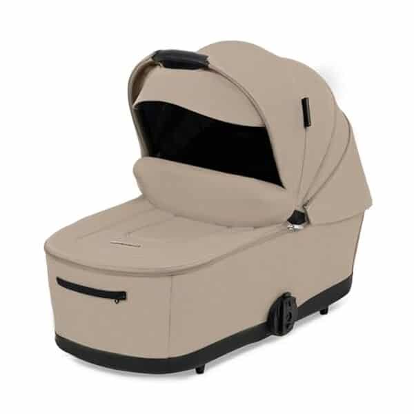Découvrez notre test approfondi de la poussette Yoxi 2 In1 sable beige de Kinderkraft : confort, sécurité et design réunis pour le bonheur des parents et des enfants.