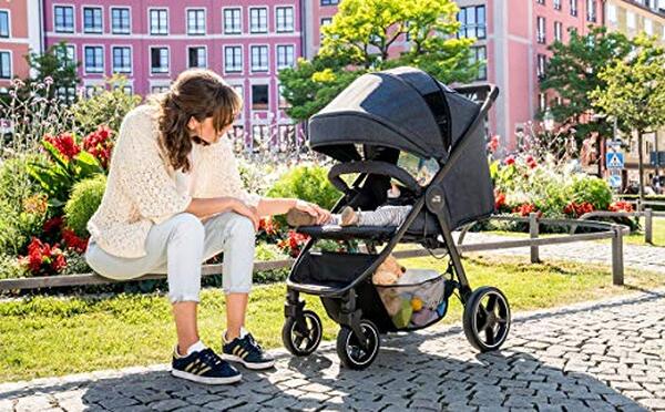 Découvrez notre test complet de la poussette Britax Römer B-Agile M : praticité, compacité et performance pour vos trajets en famille. 