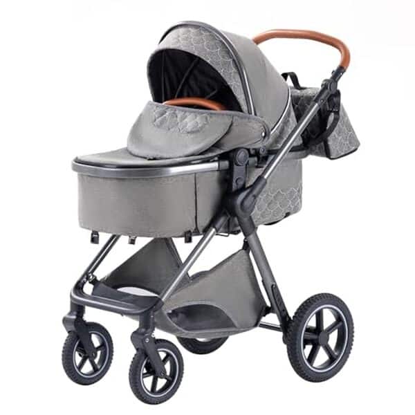 Découvrez notre test détaillé de la poussette BEBBY 3 en 1 pliable. Avantages, praticité et caractéristiques : tous les éléments pour bien choisir votre poussette. 