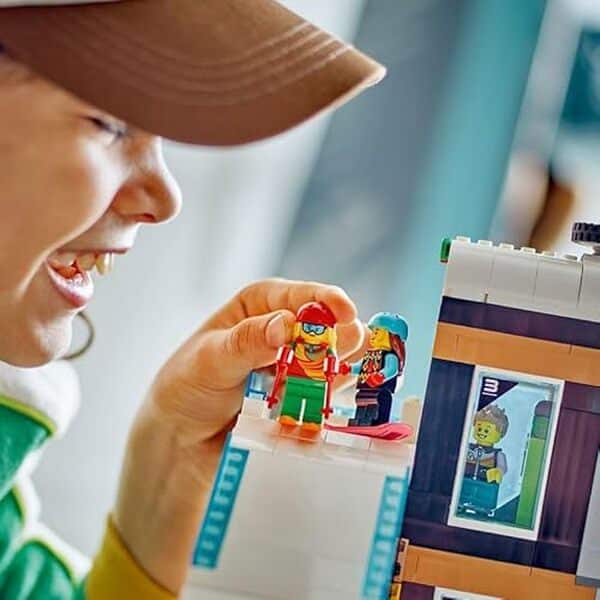Découvrez notre test détaillé du set LEGO City 60366 : caractéristiques, qualité de construction et verdict sur ce complexe de ski et d'escalade innovant. 