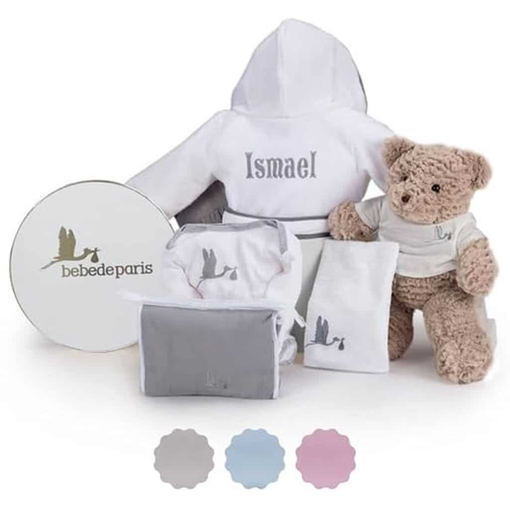 Avis : cadeau de naissance avec peignoir bébé brodé et ours gris